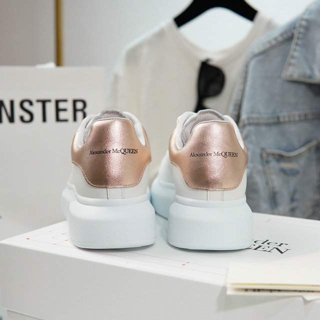 Picture of Alexander McQueen Shoes _SKU21815081SZ35-4430